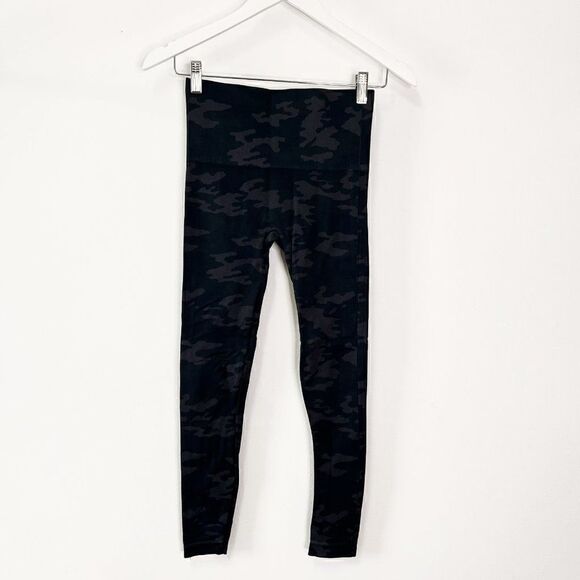 Spanx Look At Me Now Seamless High Waisted Camo Leggings - Picture 3 of 5